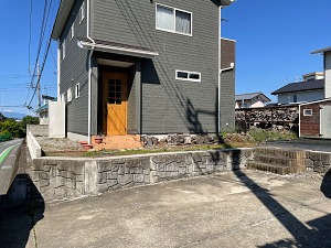 E010F536-7259-4415-A8EC-FBC7C1B9AC2A